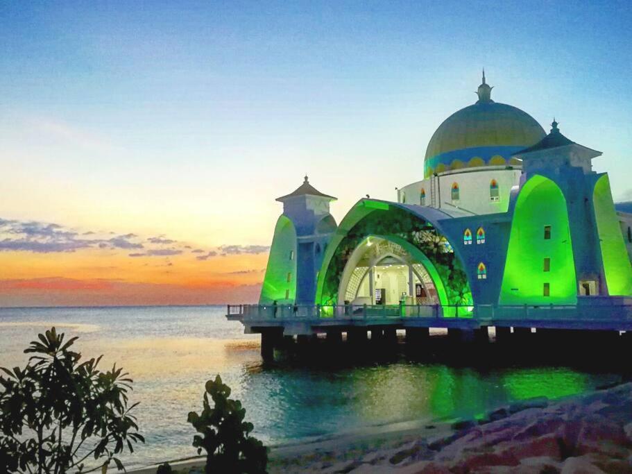 Leju 21 樂居 Explore Malacca From A Riverside House Εξωτερικό φωτογραφία