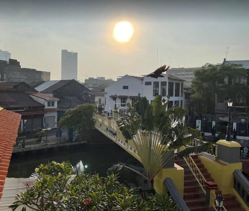 Leju 21 樂居 Explore Malacca From A Riverside House Εξωτερικό φωτογραφία